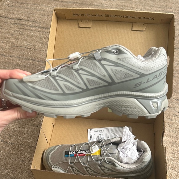 Salomon Gray Sneakers with Multicolor Accents - Picture 4 of 4